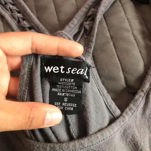 Basic tank 🐨 - Picture 3 of 3